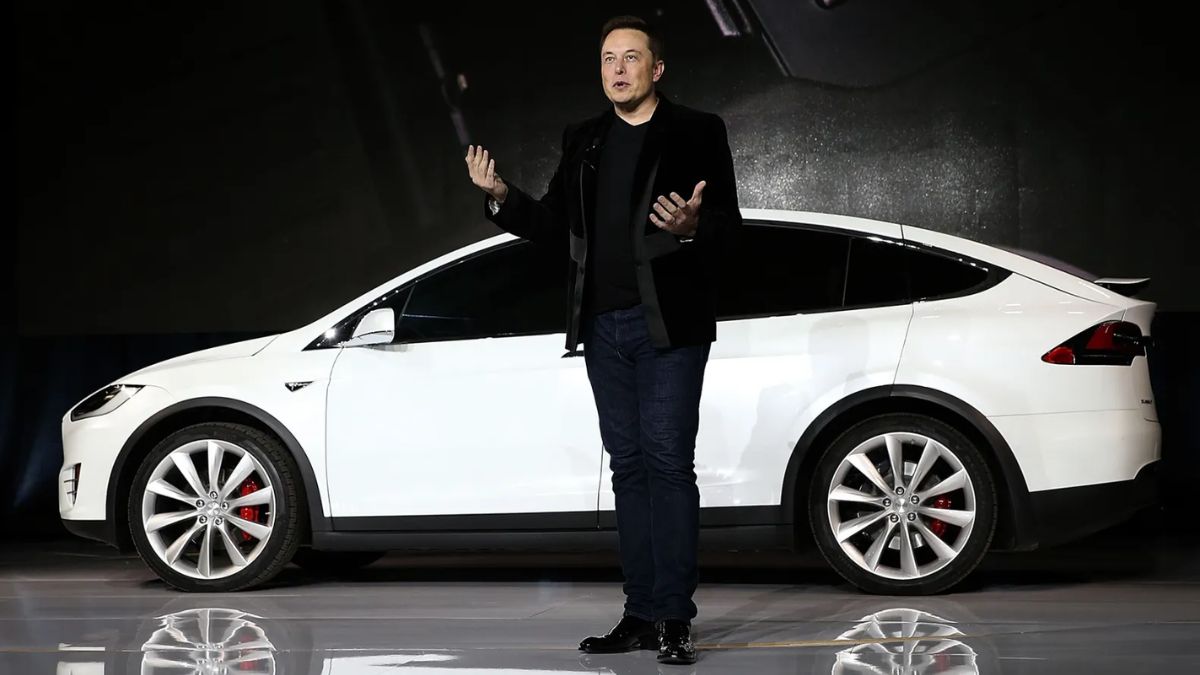 Elon Musk's Prophecy Fails, Tesla Resale Values Plummet